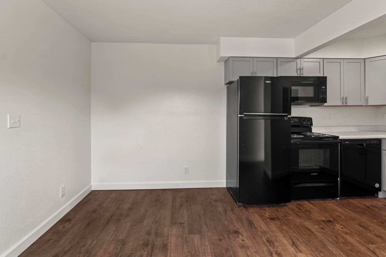 Collinsville Apartment: 1003 S Morrison Ave