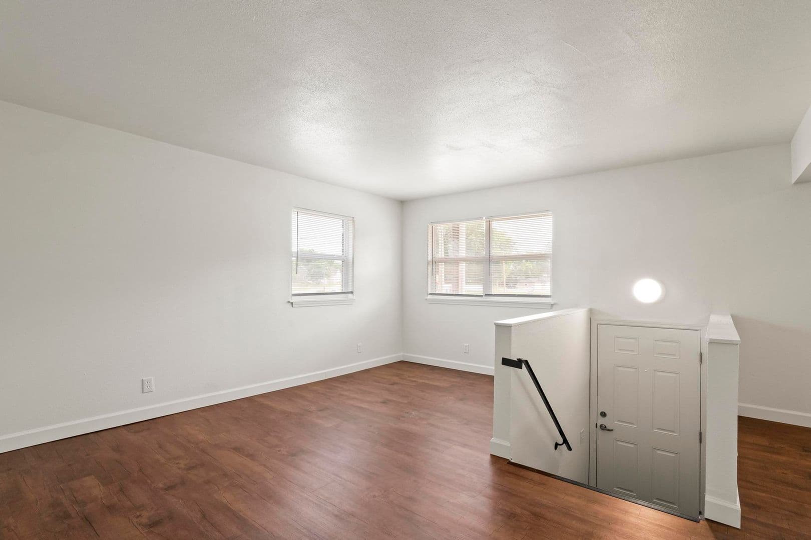 Collinsville Apartment: 1003 S Morrison Ave