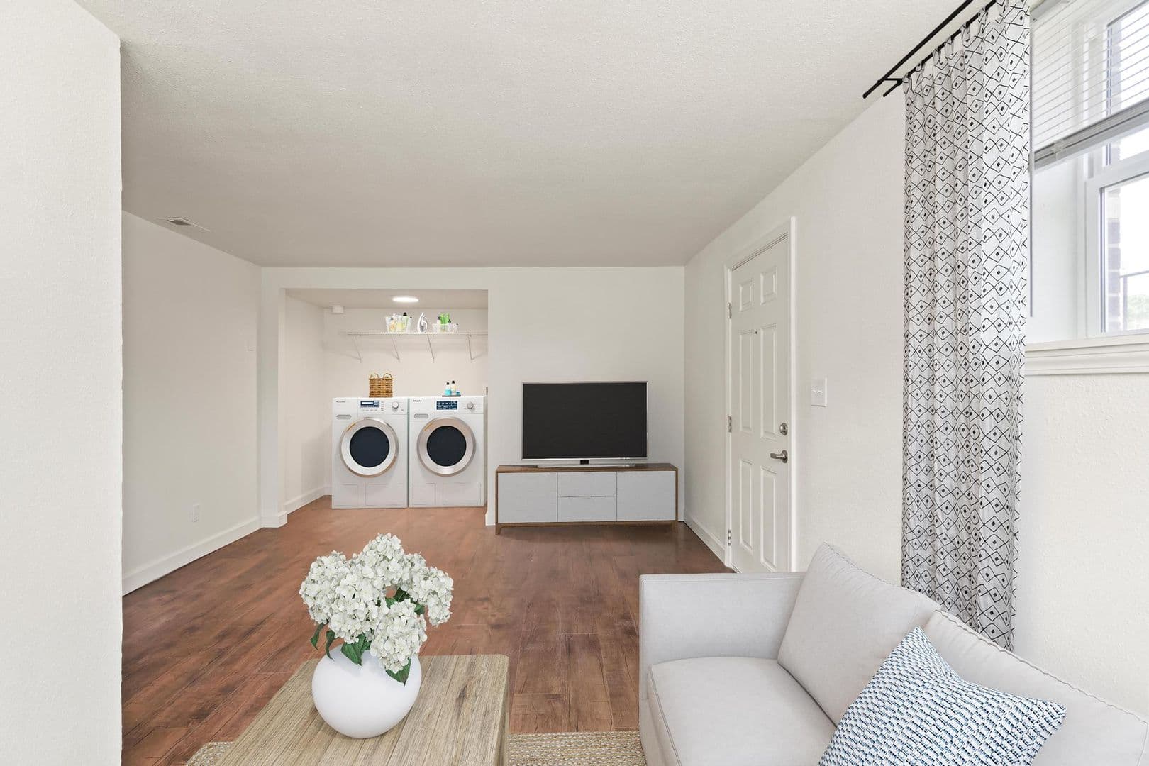 Collinsville Apartment: 1003 S Morrison Ave