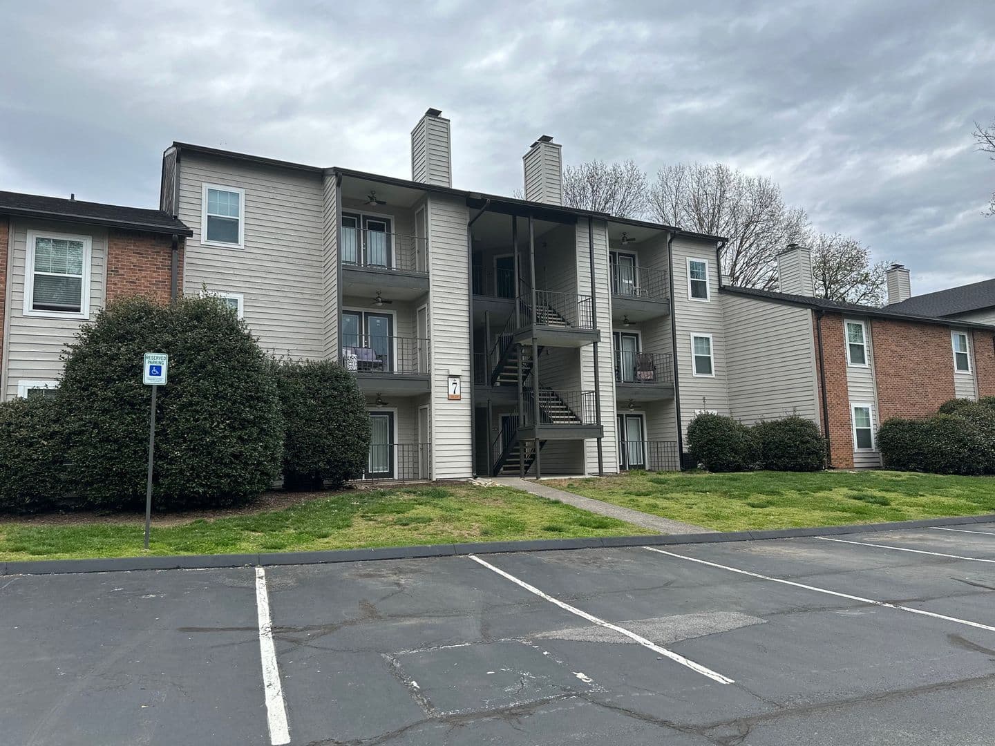 Knoxville Apartment: 7118 E Arbor Trace Lane