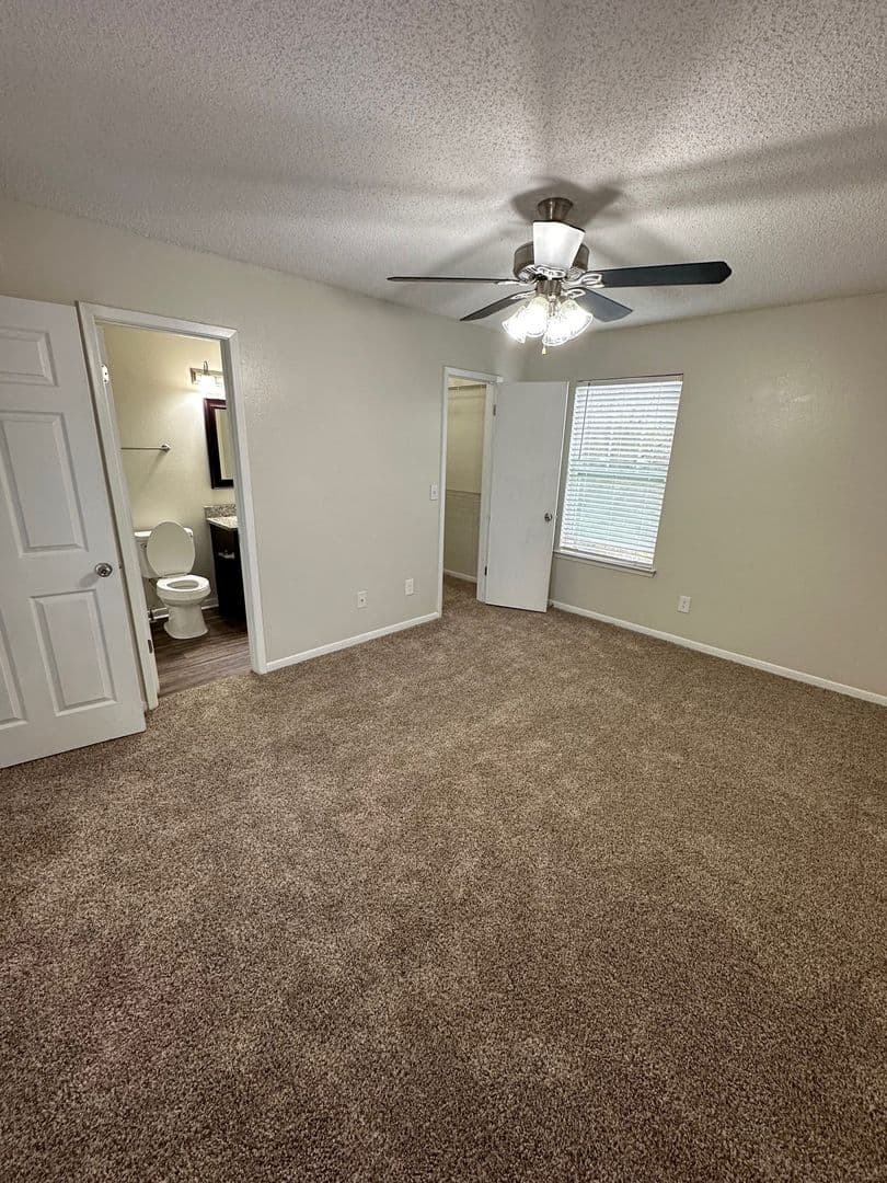Knoxville Apartment: 7118 E Arbor Trace Lane