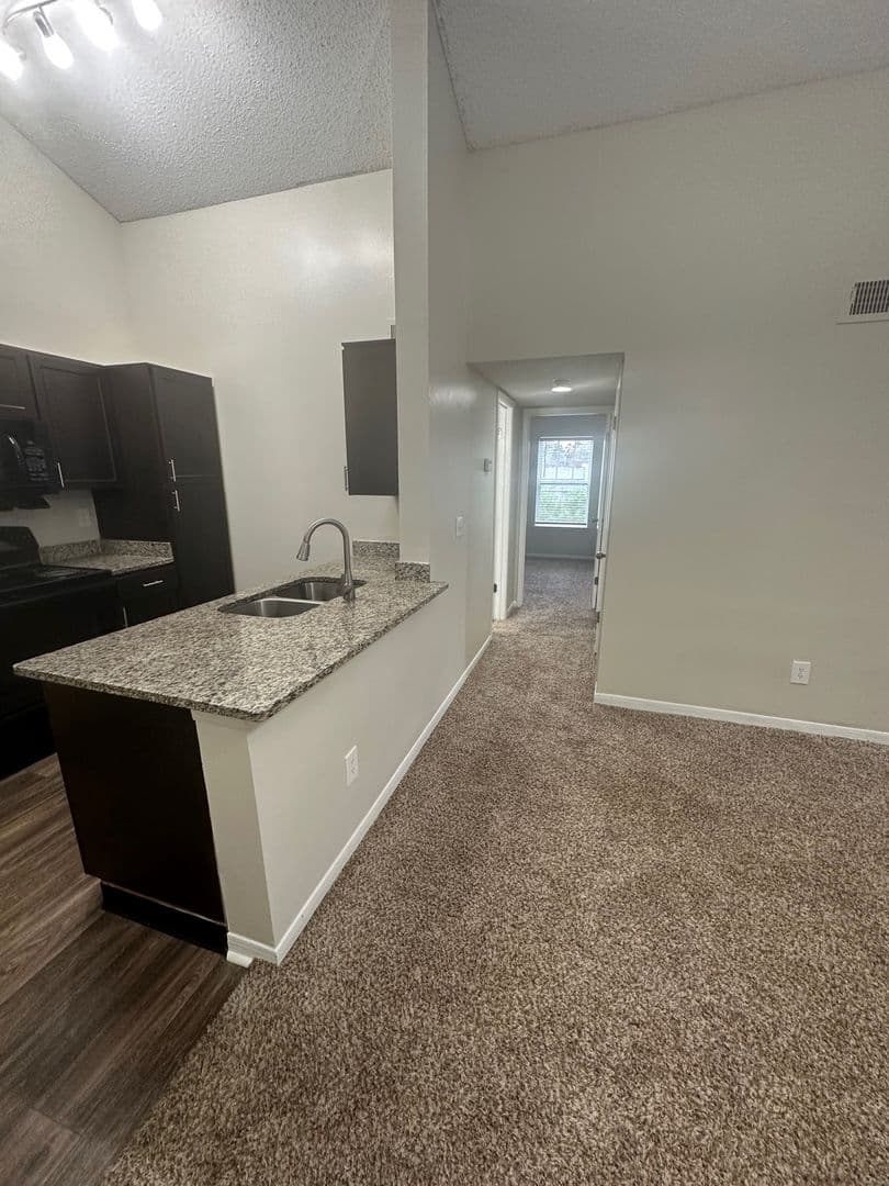Knoxville Apartment: 7118 E Arbor Trace Lane