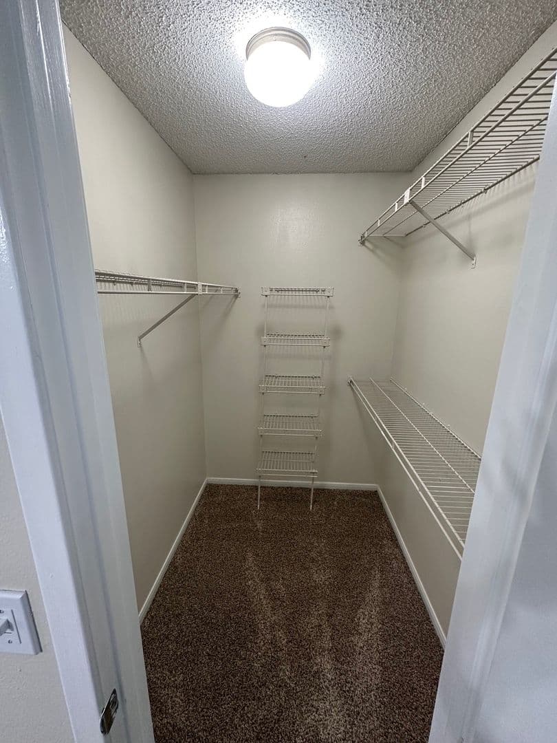 Knoxville Apartment: 7118 E Arbor Trace Lane