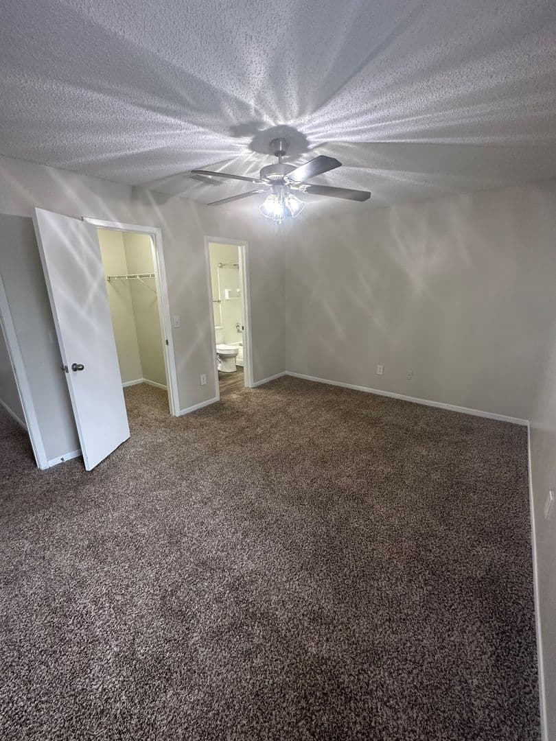 Knoxville Apartment: 7118 E Arbor Trace Lane