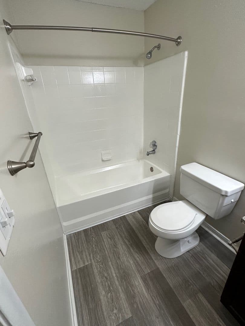 Knoxville Apartment: 7118 E Arbor Trace Lane