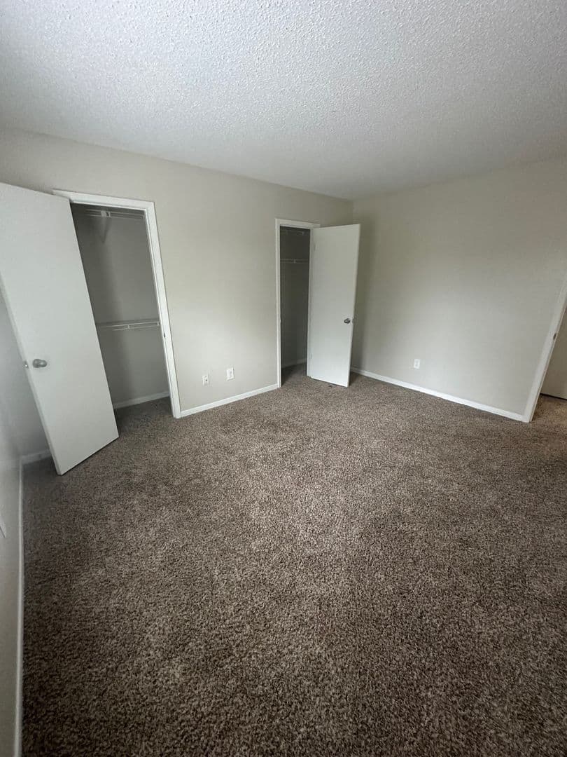 Knoxville Apartment: 7118 E Arbor Trace Lane