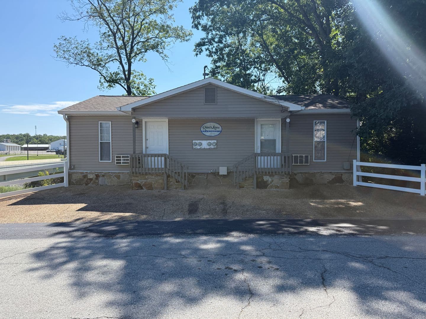 Crossville Apartment: River Lane