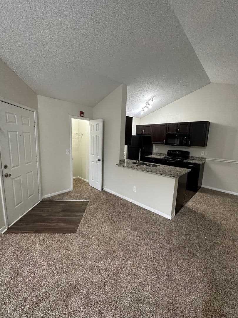 Knoxville Apartment: 7118 E Arbor Trace Lane