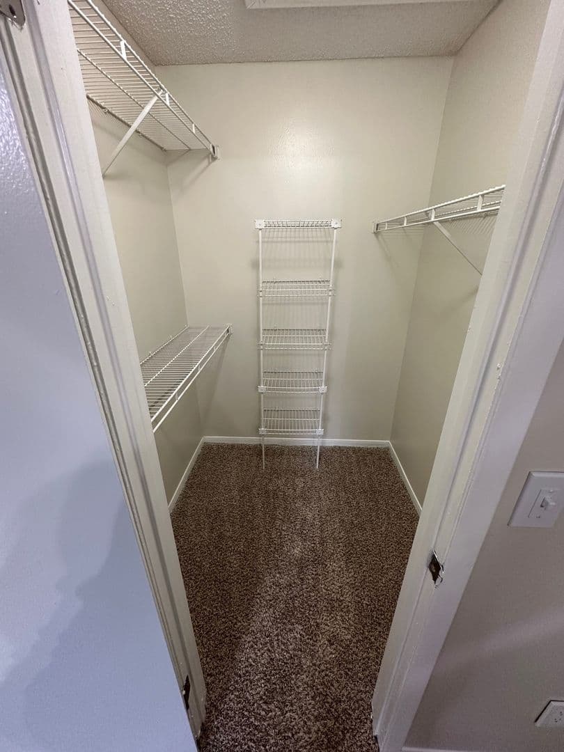 Knoxville Apartment: 7118 E Arbor Trace Lane