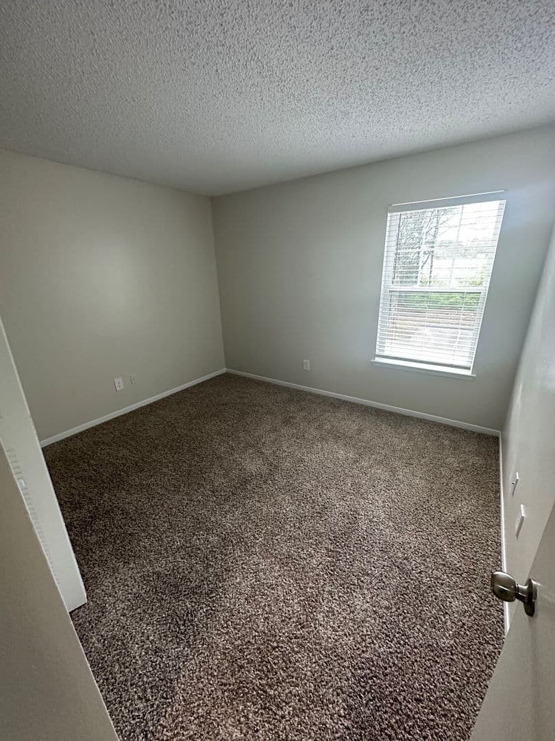 Knoxville Apartment: 7118 E Arbor Trace Lane