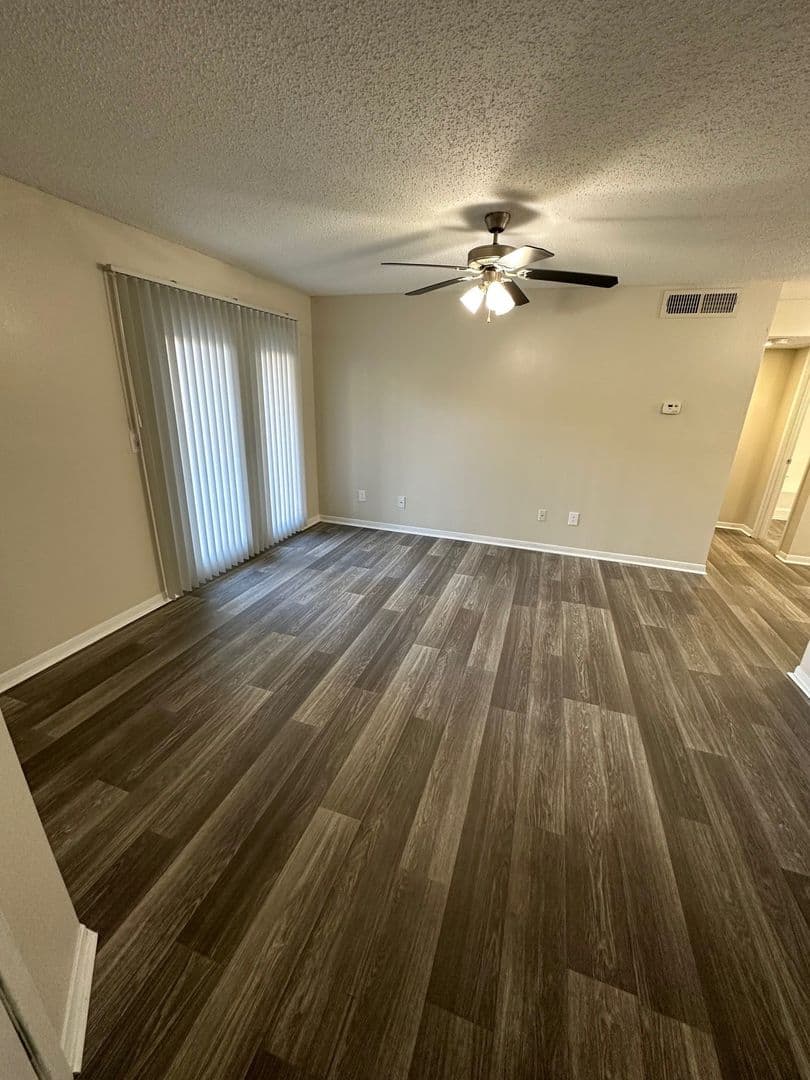 Knoxville Apartment: 7118 E Arbor Trace Lane