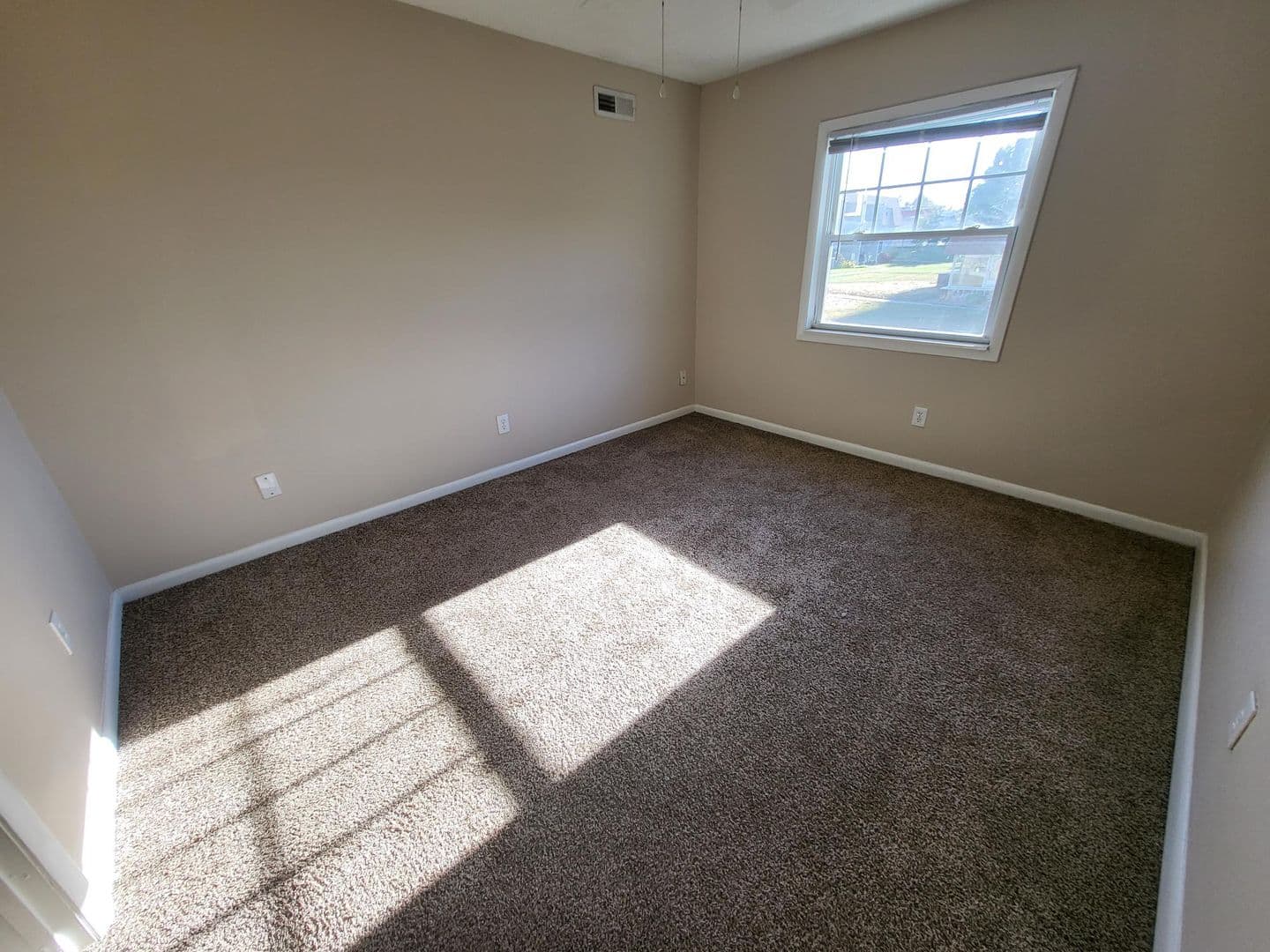 Crossville Apartment: Highland Courtyard Loop