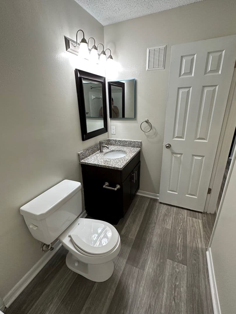 Knoxville Apartment: 7118 E Arbor Trace Lane