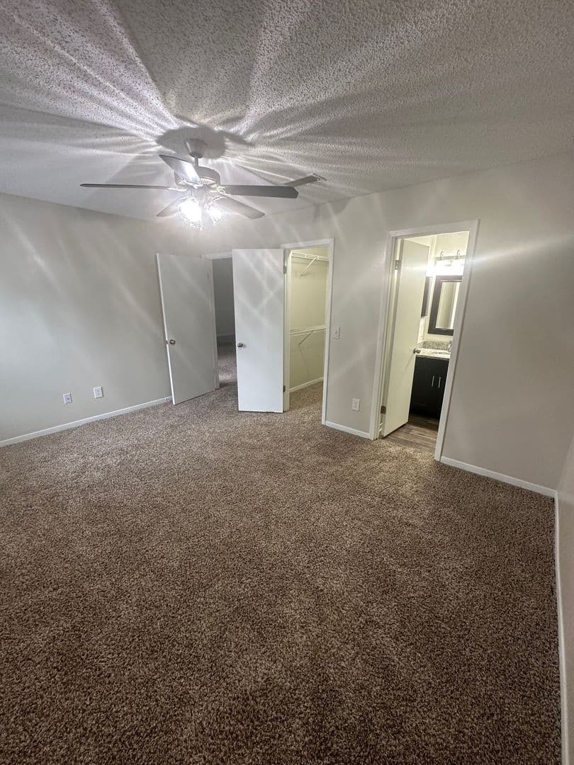 Knoxville Apartment: 7118 E Arbor Trace Lane