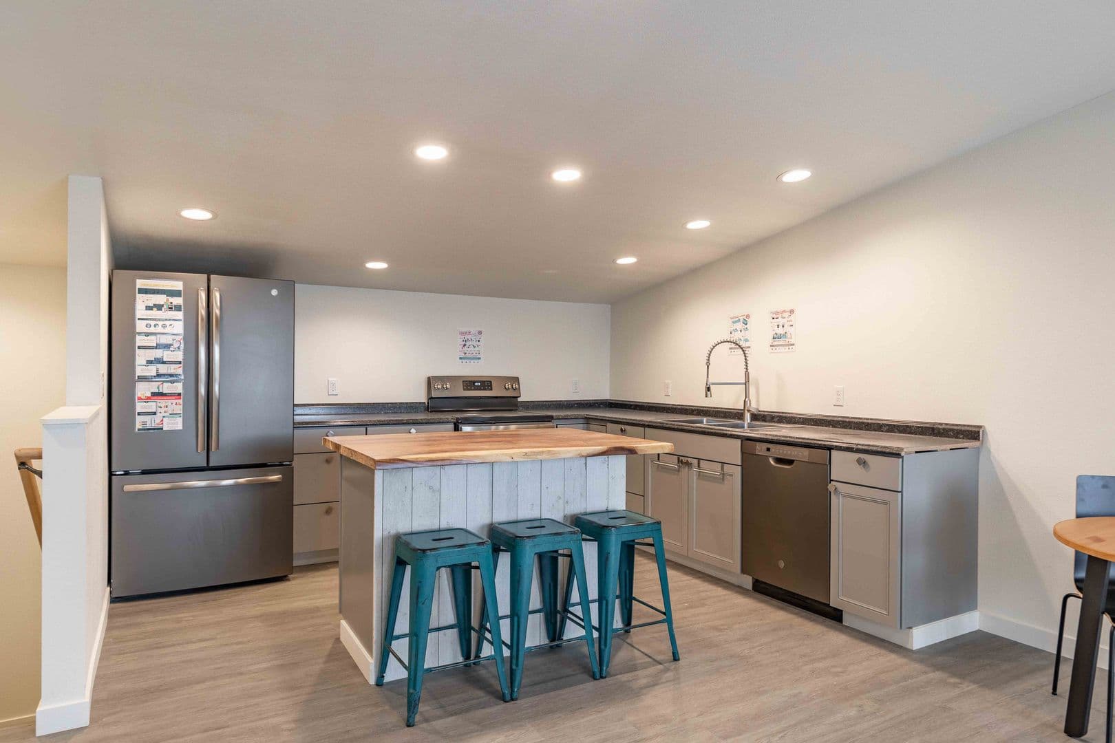 Moscow Apartment: 314 S Asbury St.