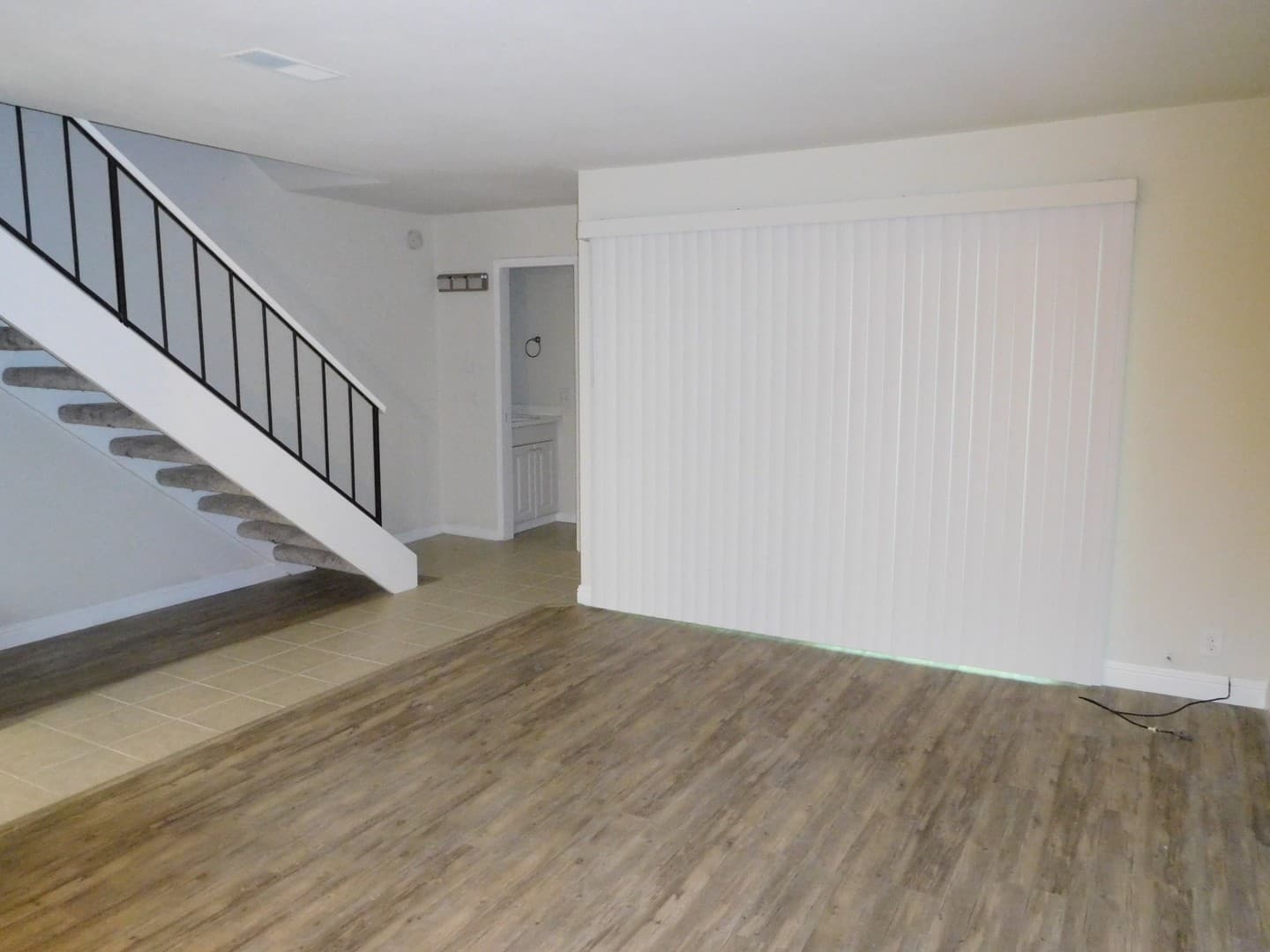Sacramento House: 215 Roundtree Court