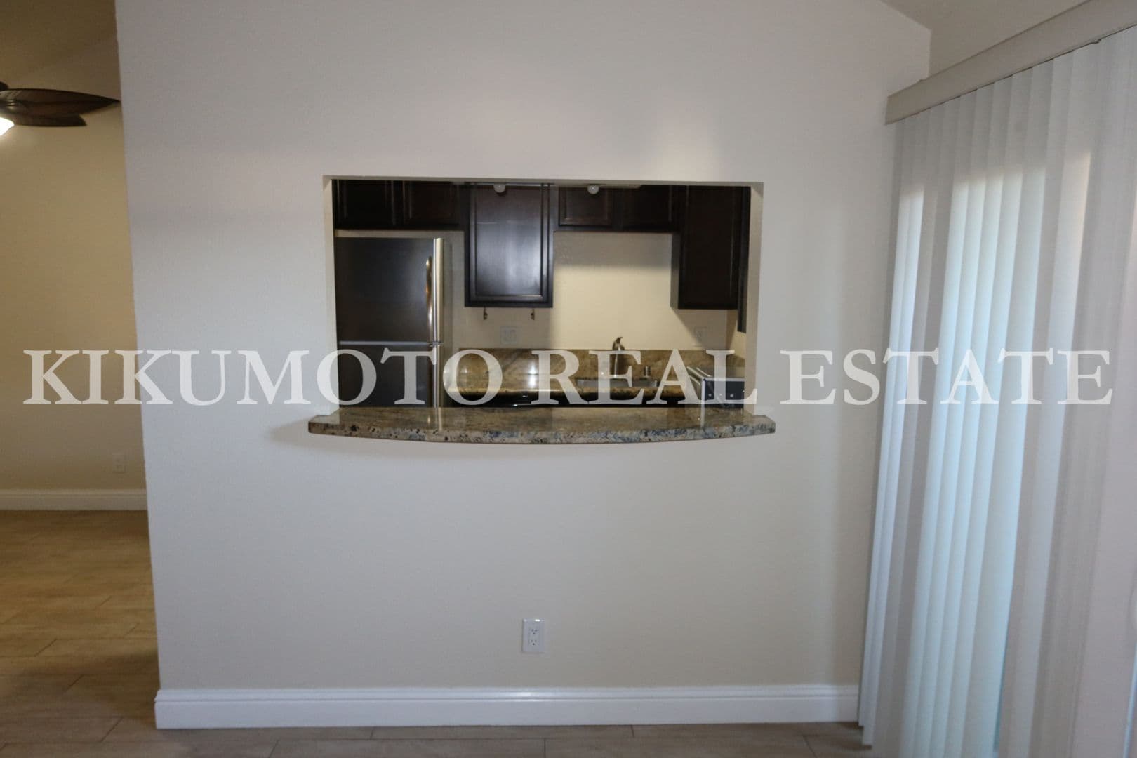 Sacramento House: 6060 Gloria Drive #9