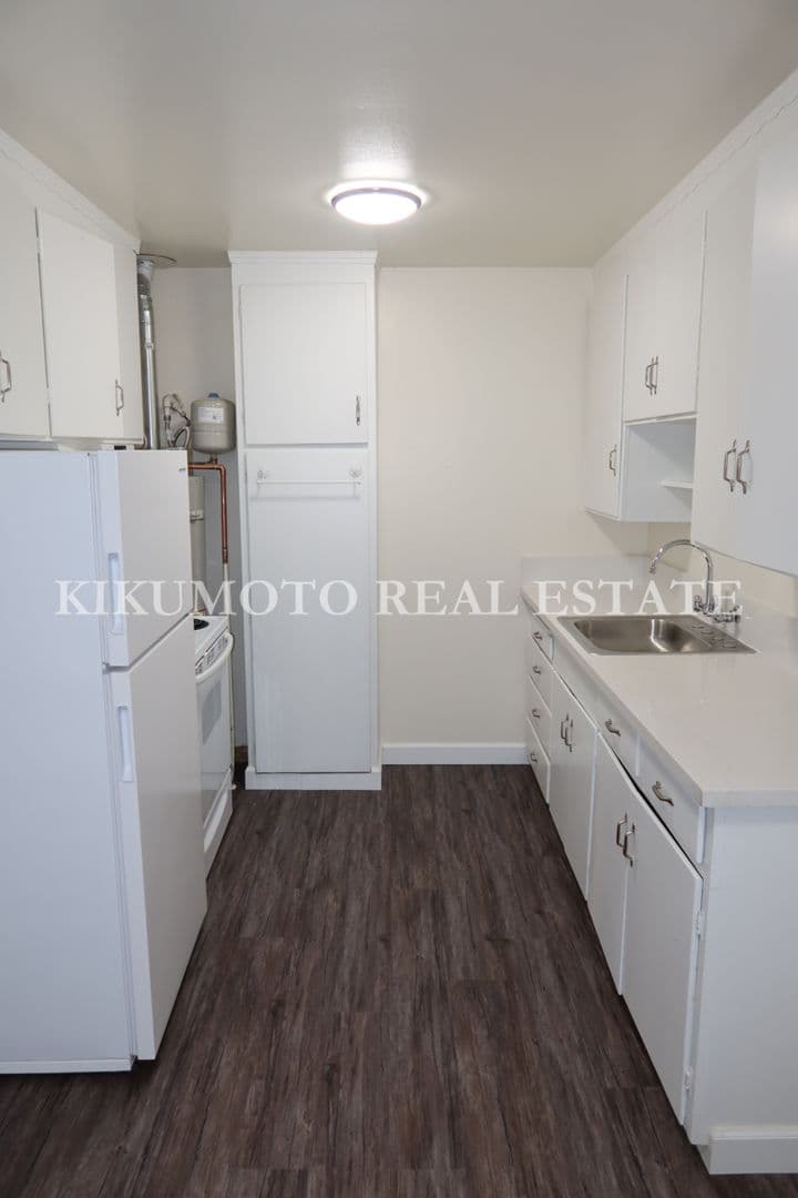 Sacramento Apartment: 3010 T Street