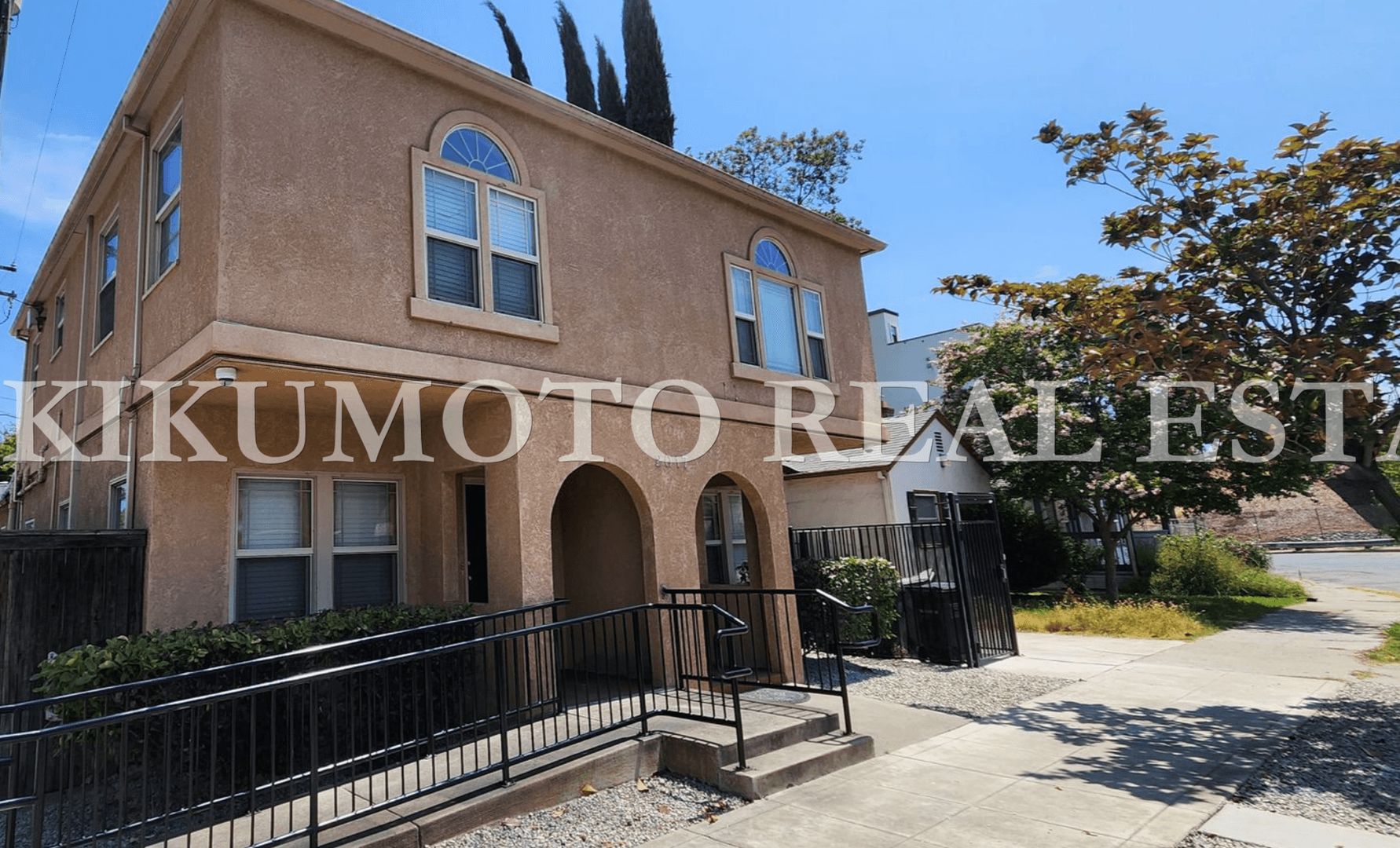 Sacramento Apartment: 2017 30th Street