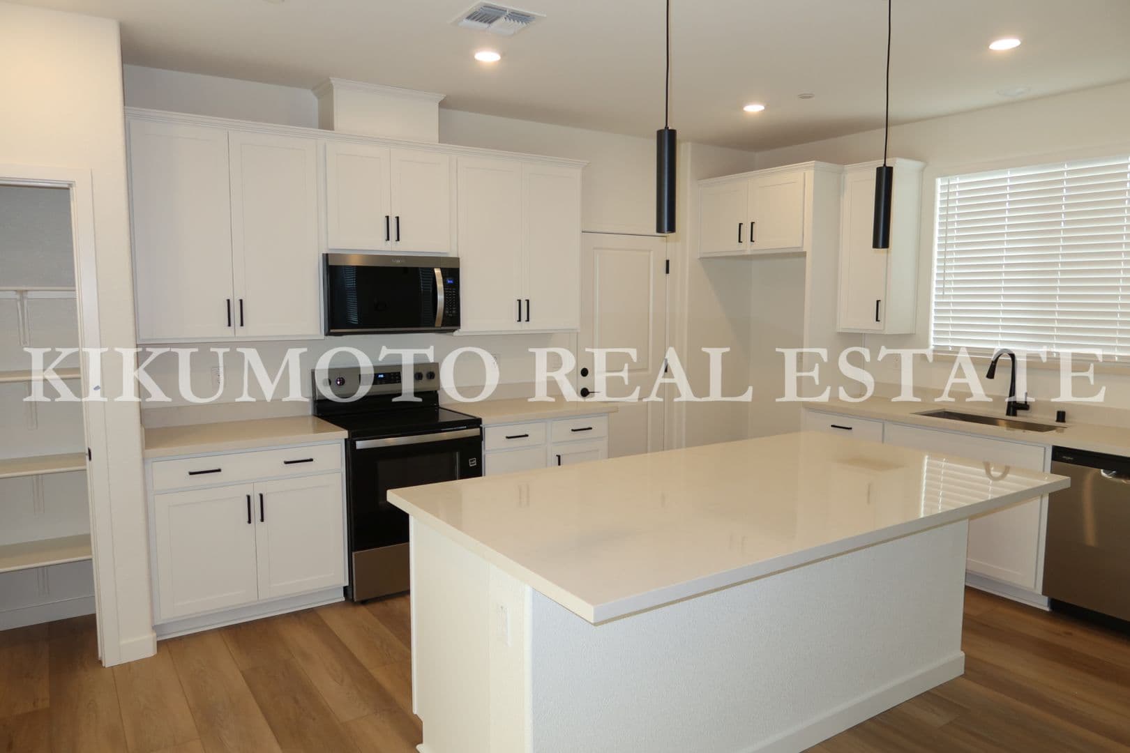 Sacramento House: 8004 Monkeyflower Way - 8004 Monkeyflower Way