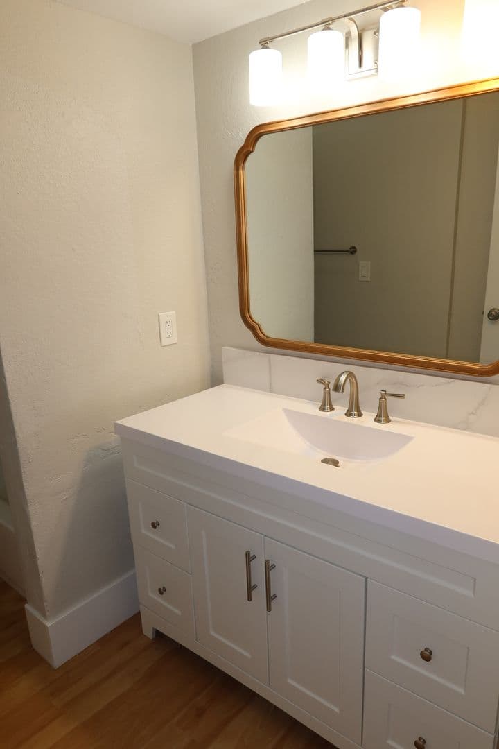 Sacramento Apartment: 2017 30th Street