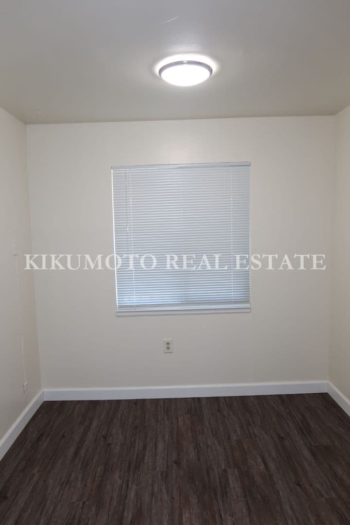 Sacramento Apartment: 3010 T Street