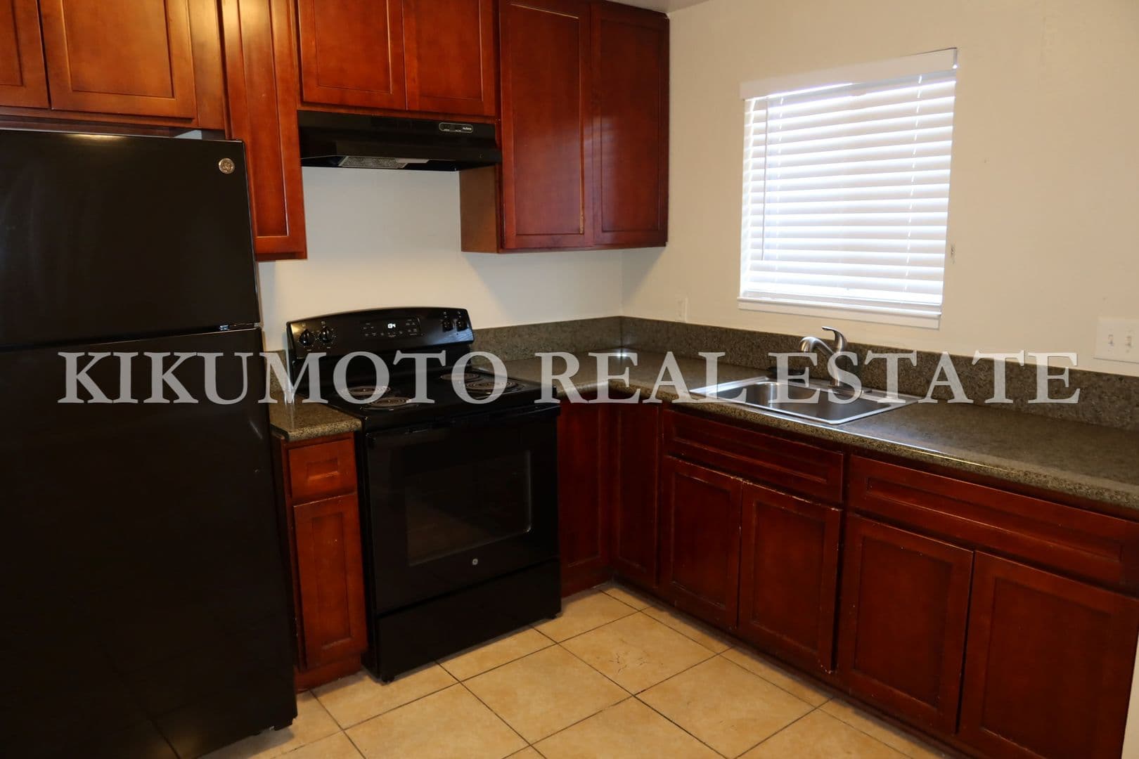 Sacramento Apartment: 2213 15th Avenue