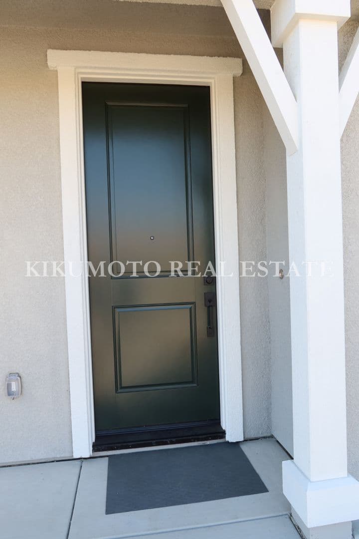 Sacramento House: 8004 Monkeyflower Way - 8004 Monkeyflower Way