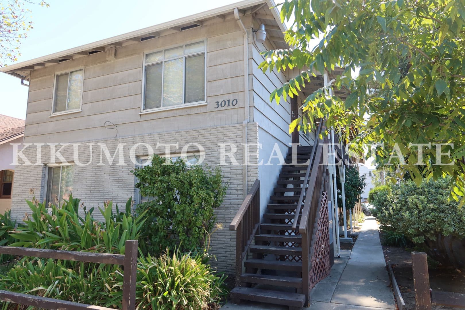 Sacramento Apartment: 3010 T Street