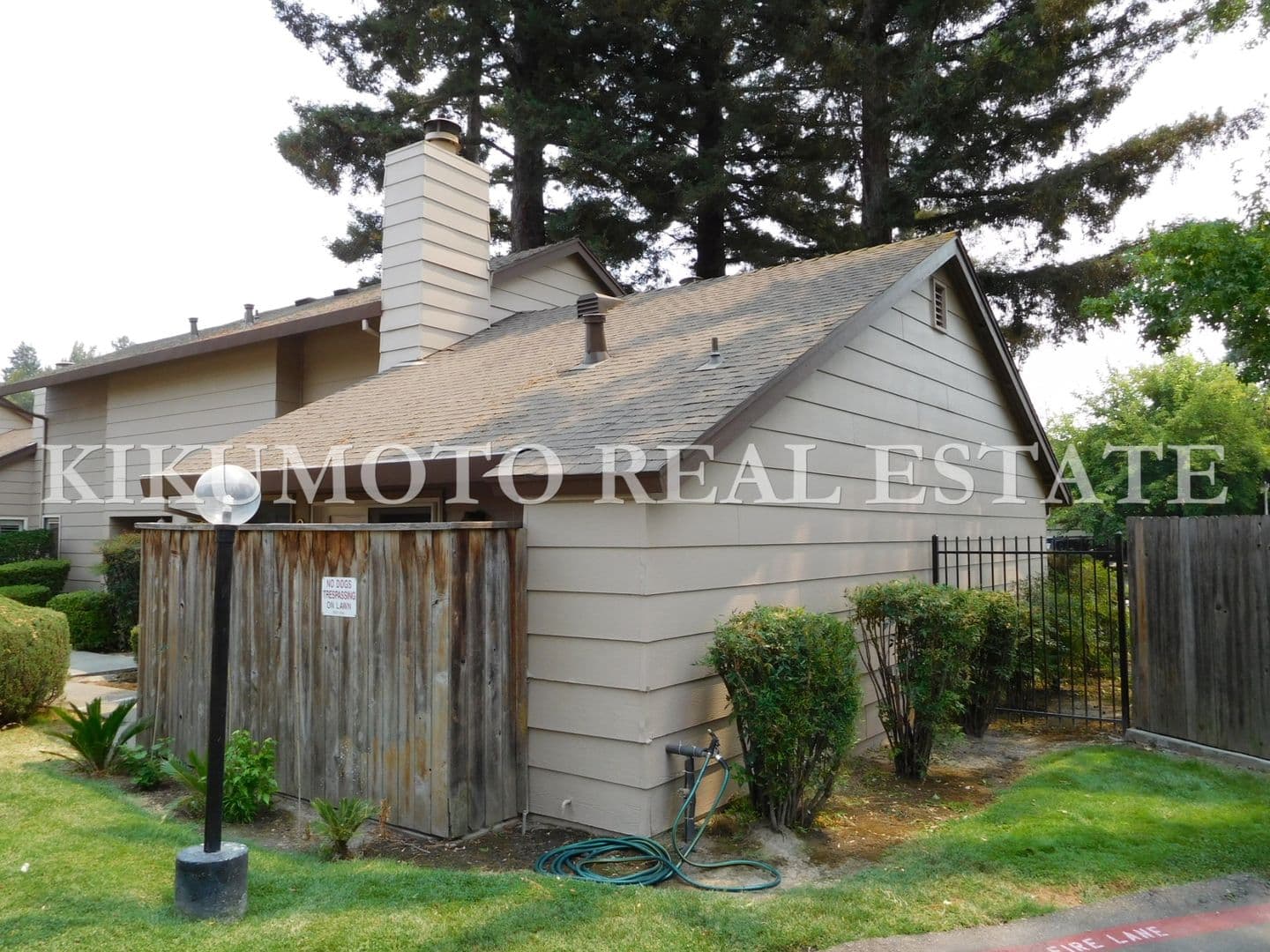Sacramento House: 6060 Gloria Drive #9