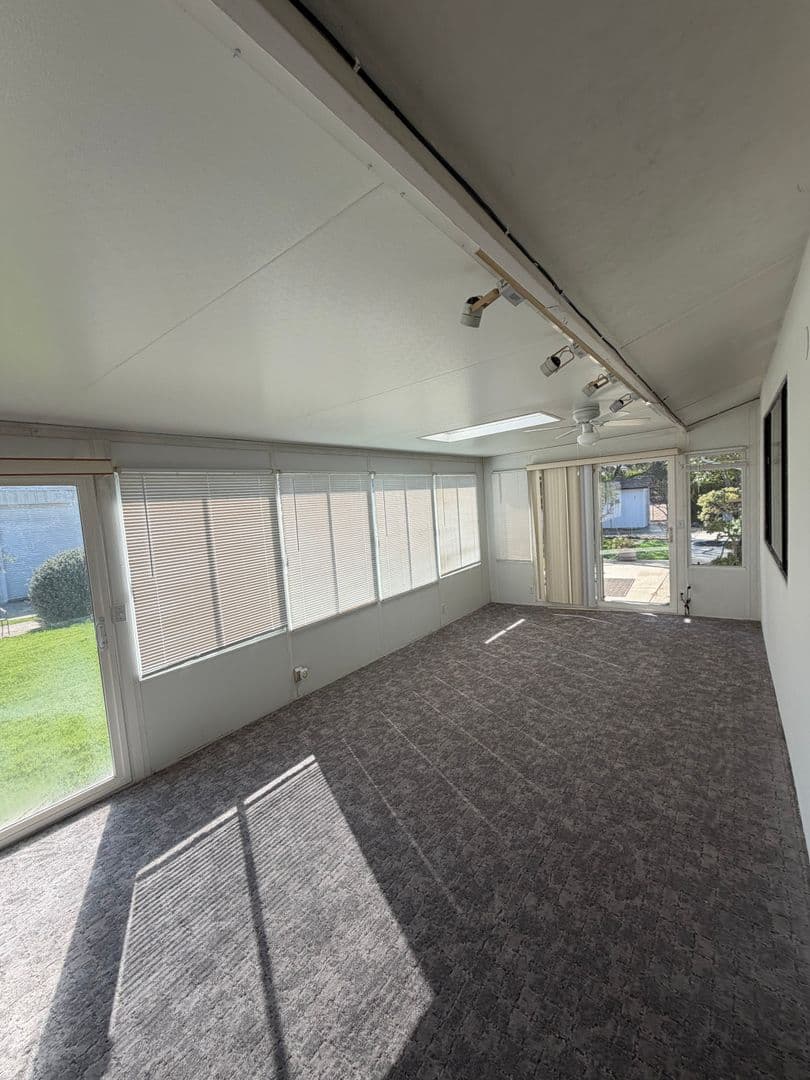 Nipomo House: 204 Ruby Ln,