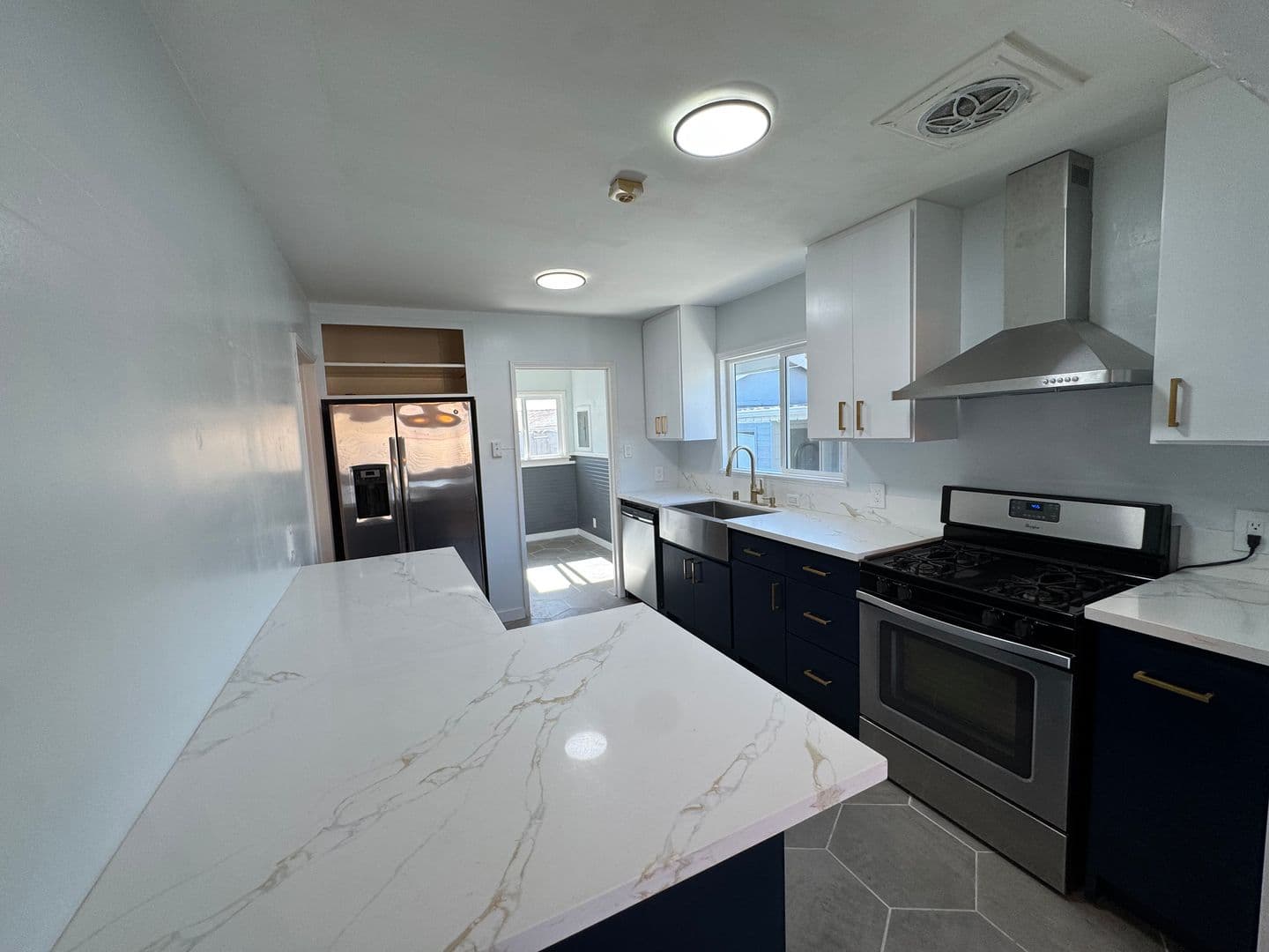 Orcutt House: 205 N 1st St