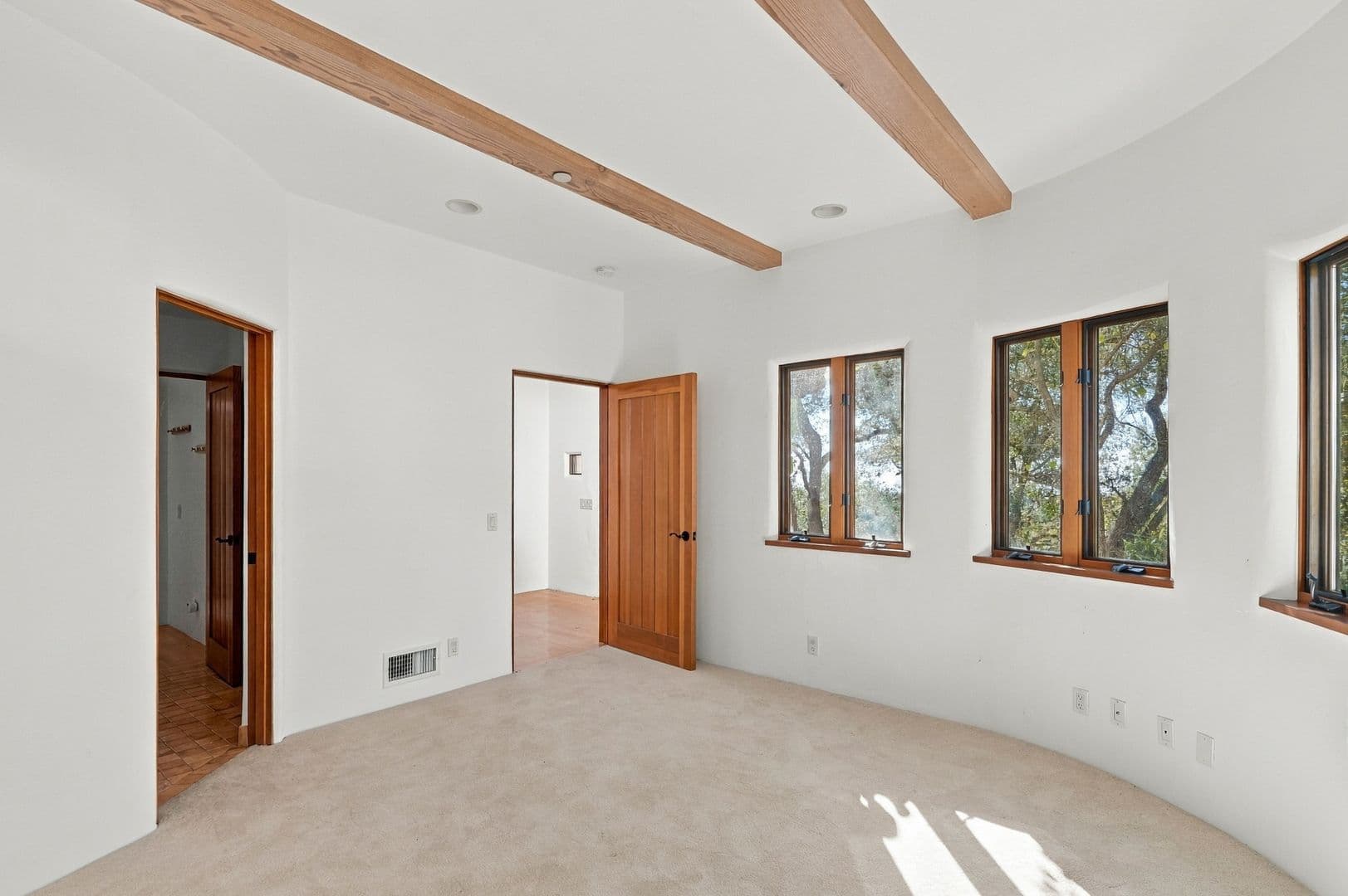 Santa Barbara House: 1480 Mission Canyon Rd