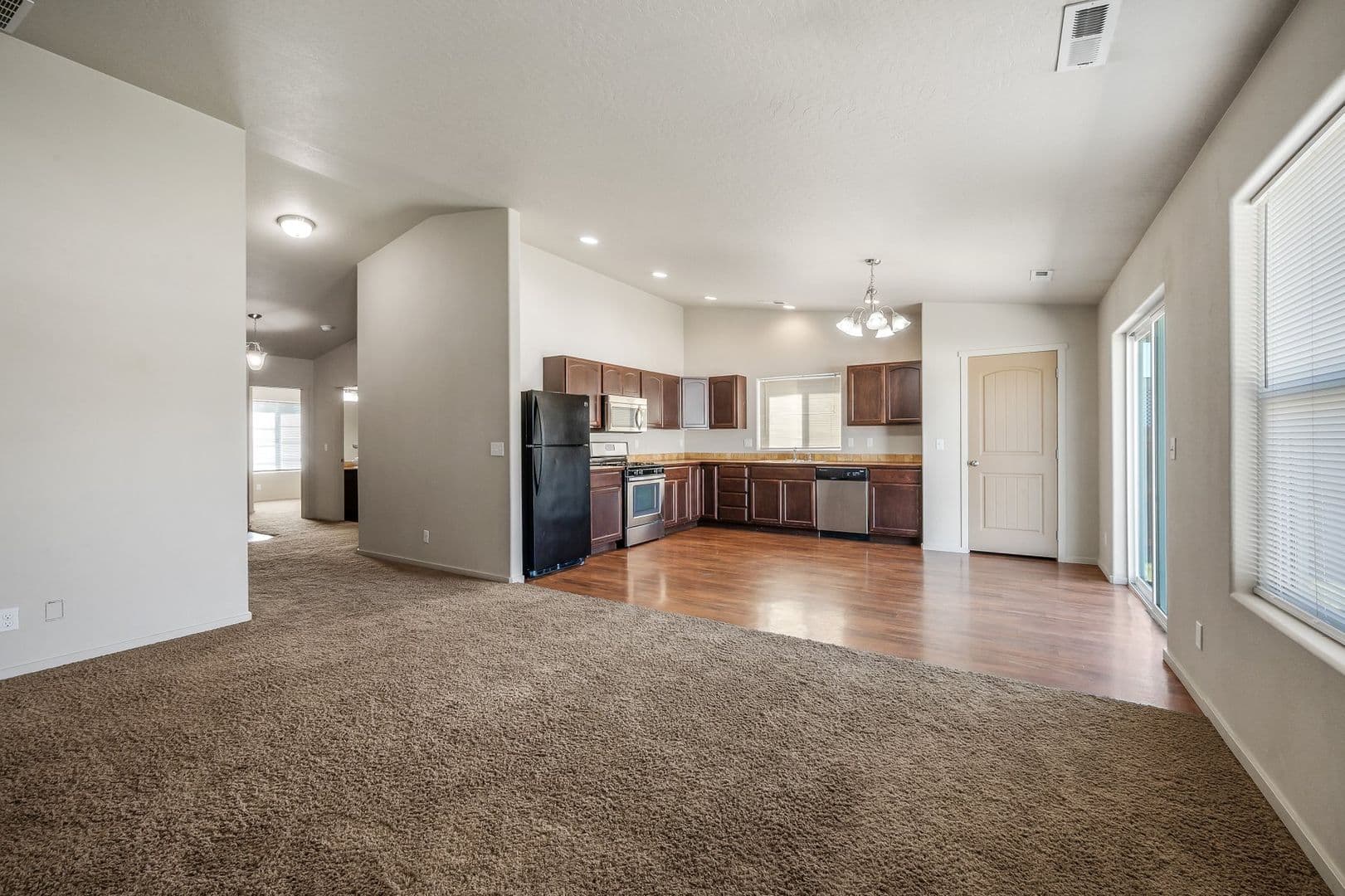 Coeur d'Alene House: 6933 N. Fast Hawk Lane