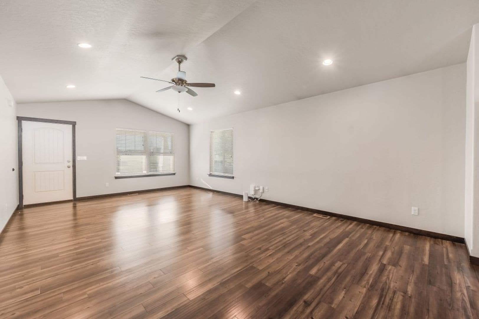 Post Falls House: 8606 N. Spokane Street