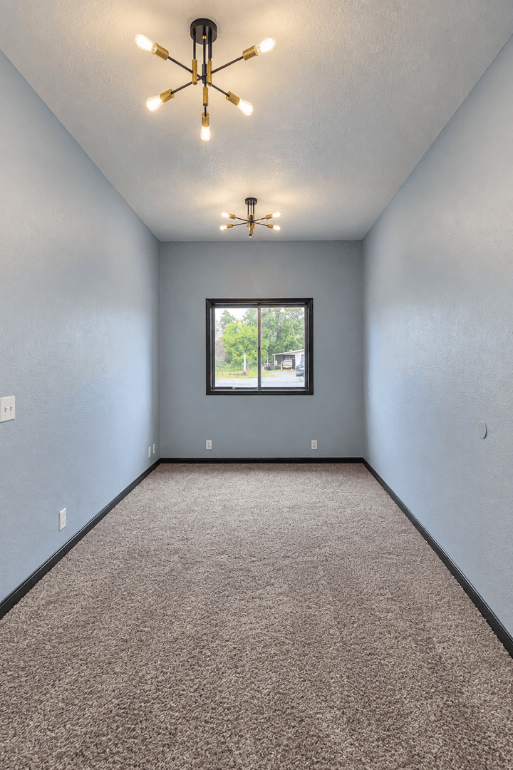 Post Falls House: 1320 N Spokane Street