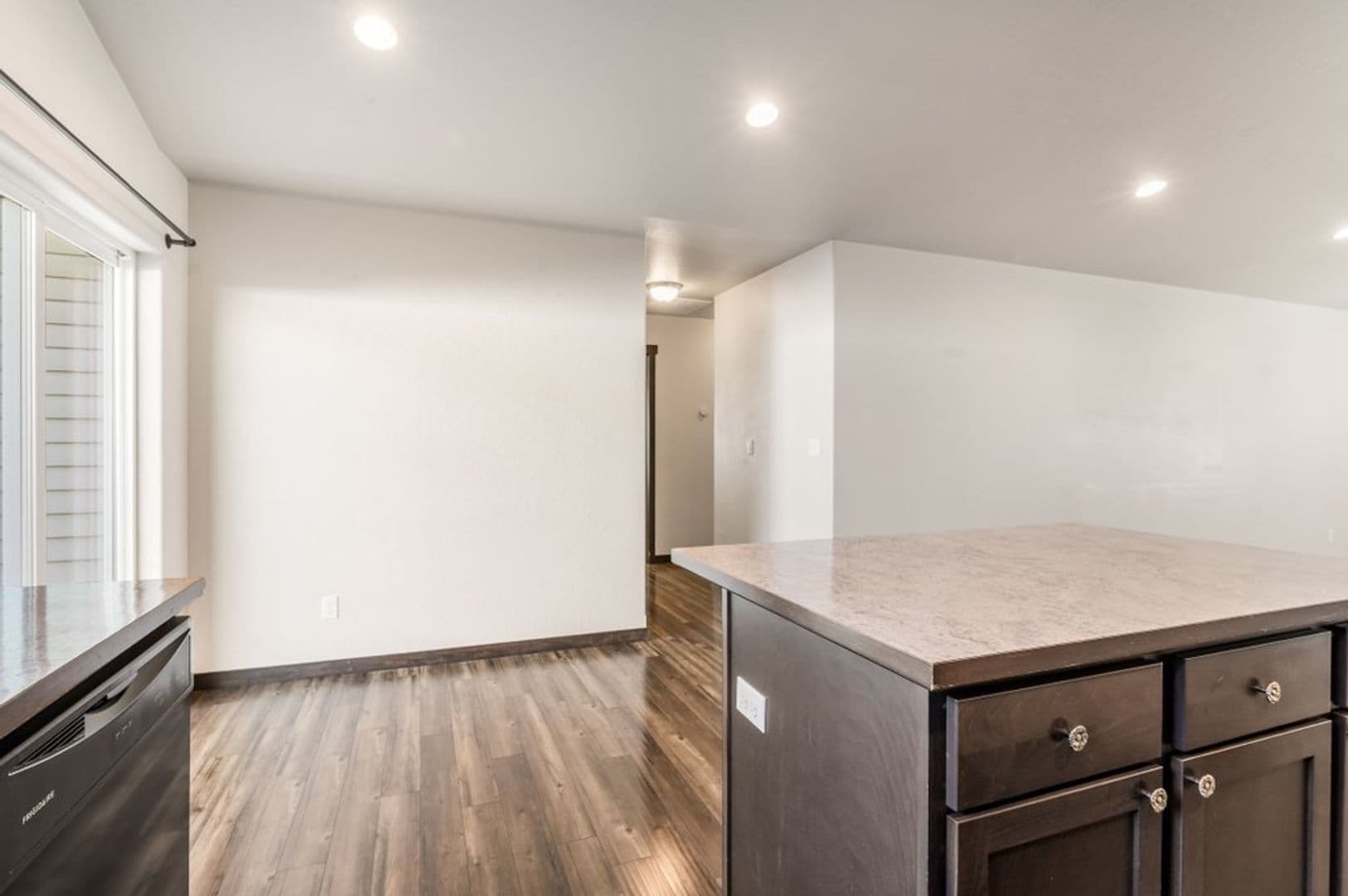 Post Falls House: 8606 N. Spokane Street