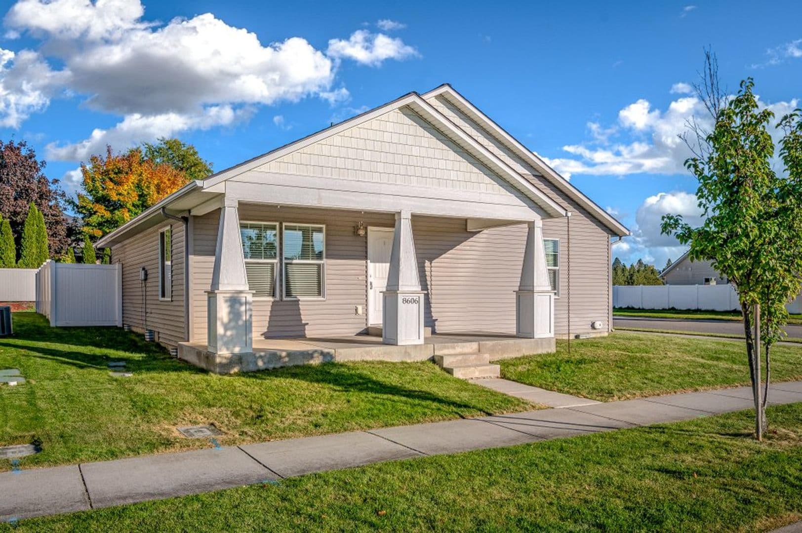 Post Falls House: 8606 N. Spokane Street