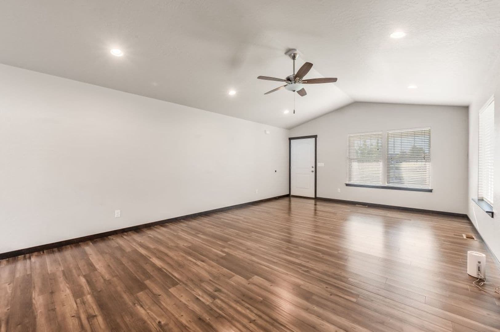 Post Falls House: 8606 N. Spokane Street