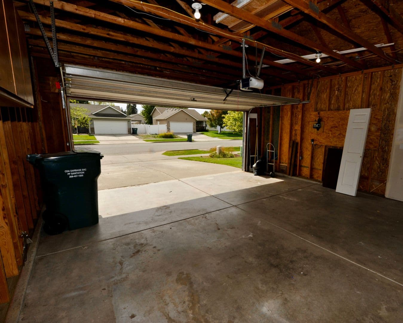 Coeur d'Alene House: 7682 N. Joanna Drive