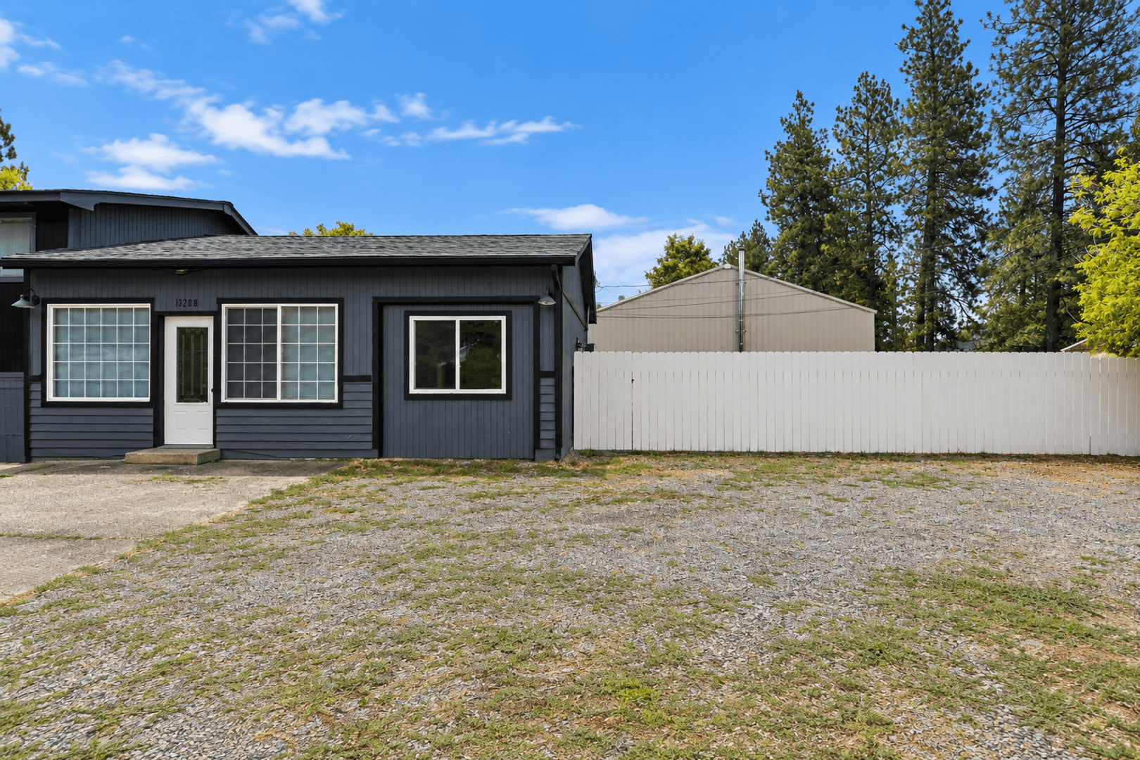 Post Falls House: 1320 N Spokane Street