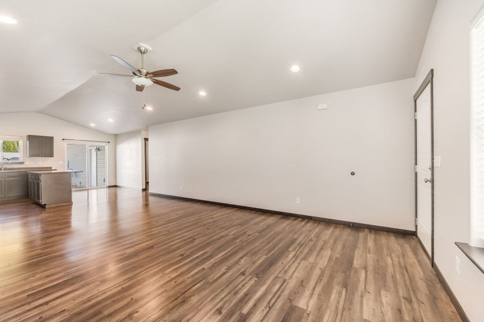 Post Falls House: 8606 N. Spokane Street