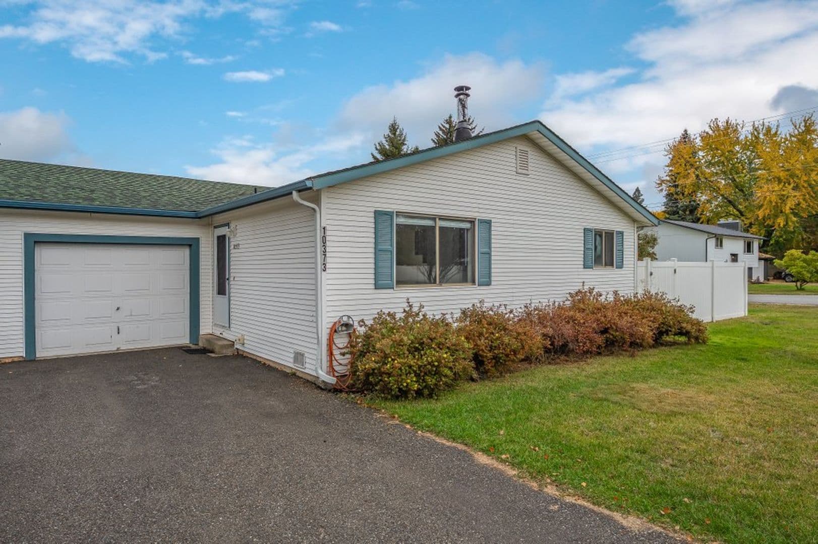 Hayden House: 10373 N. Hillview Drive