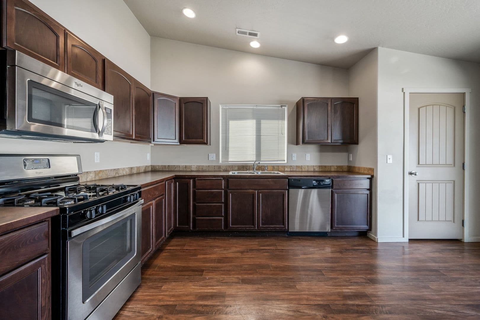 Coeur d'Alene House: 6933 N. Fast Hawk Lane