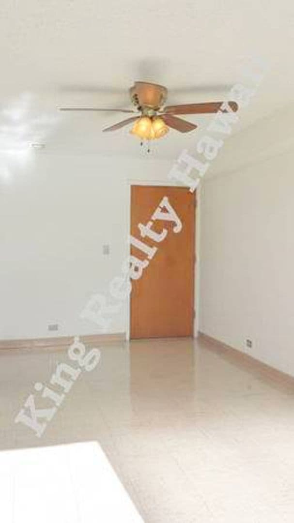 Honolulu Apartment: 1611 Keeaumoku St.
