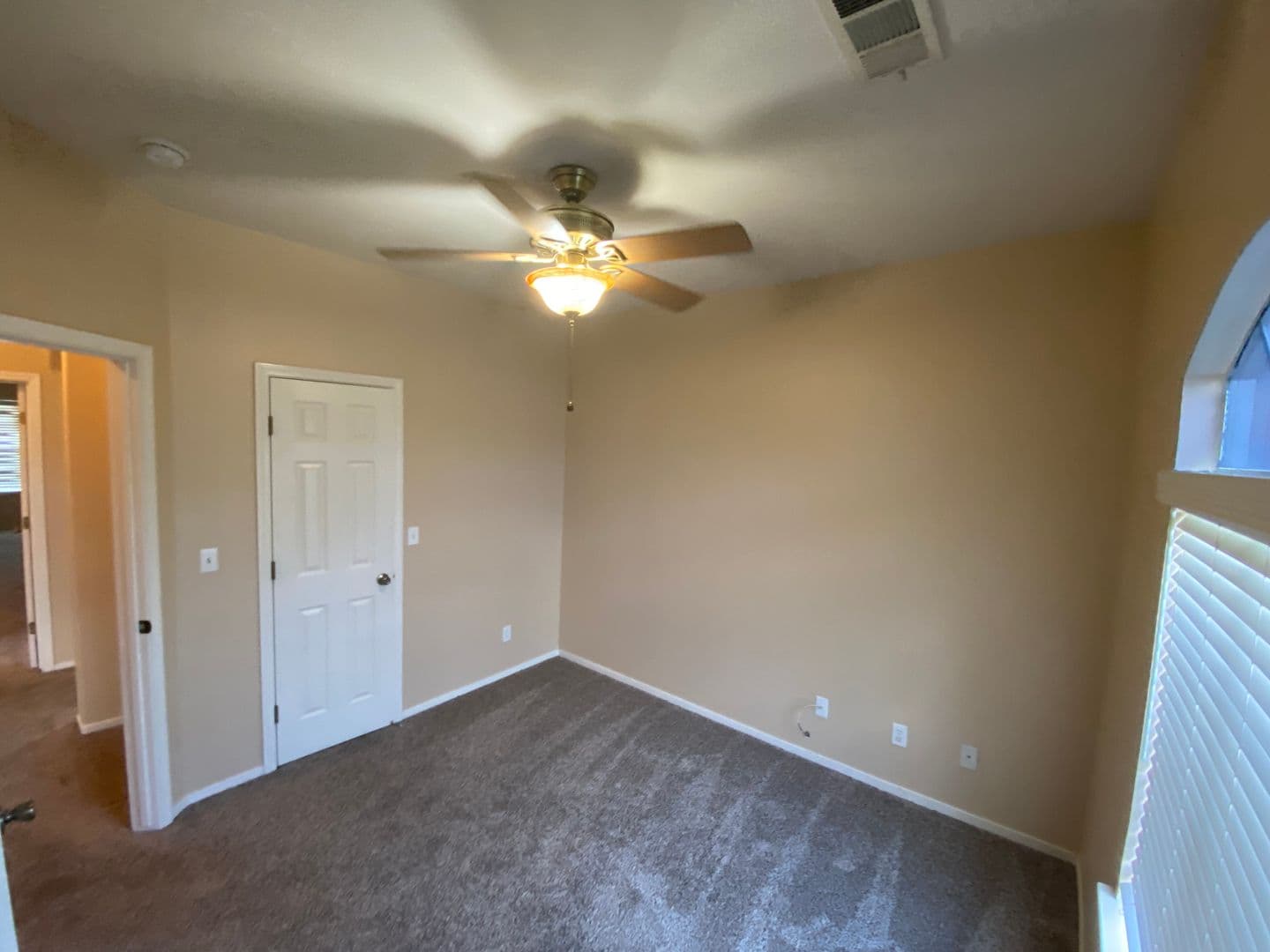 Lemoore House: 1421 Bay Street