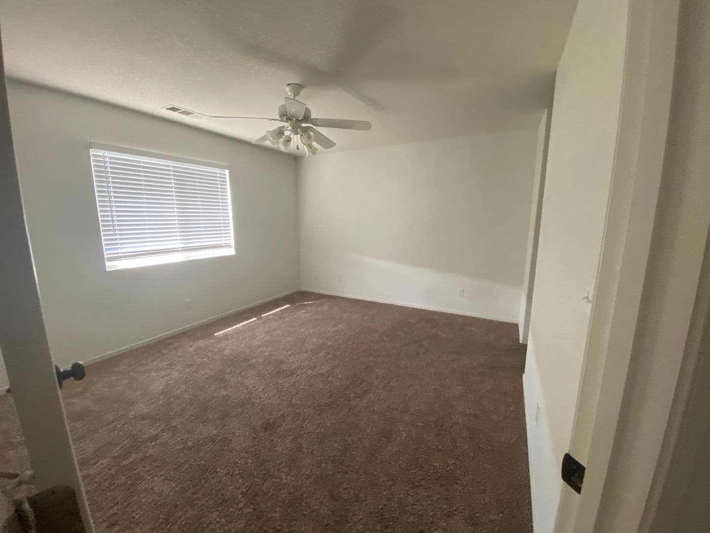 Hanford House: 1201 Hoover Way