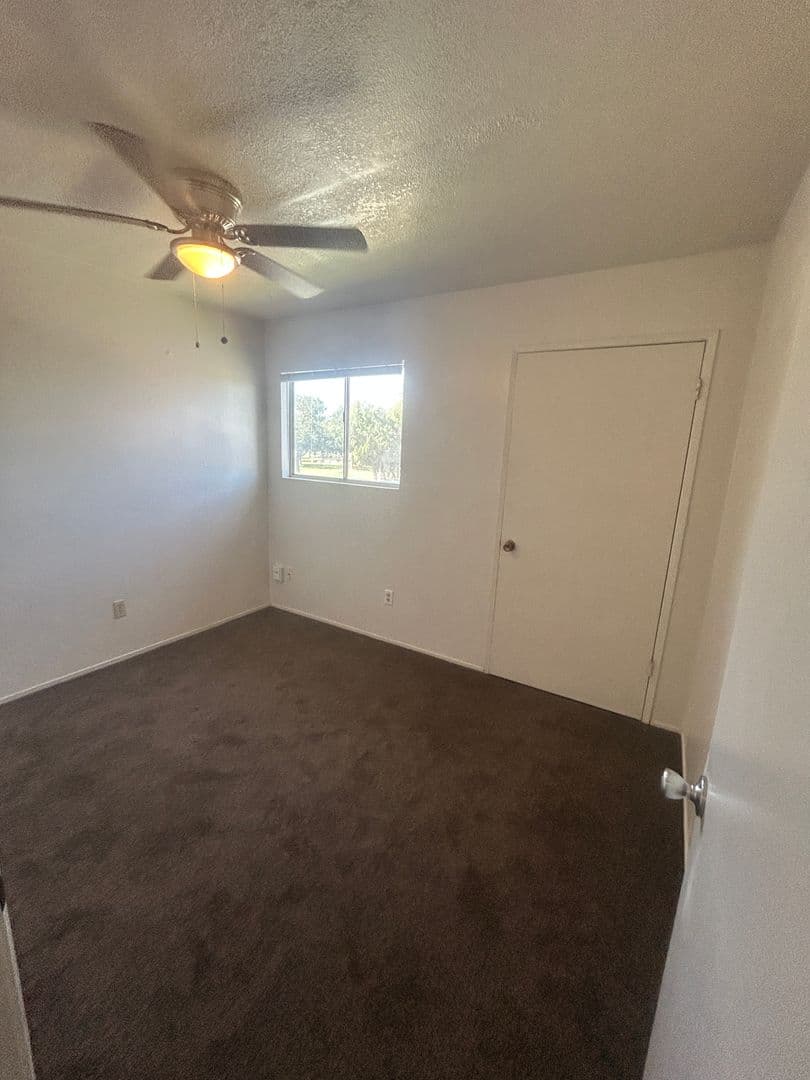 Lemoore Apartment: 1486 #A N. Lemoore