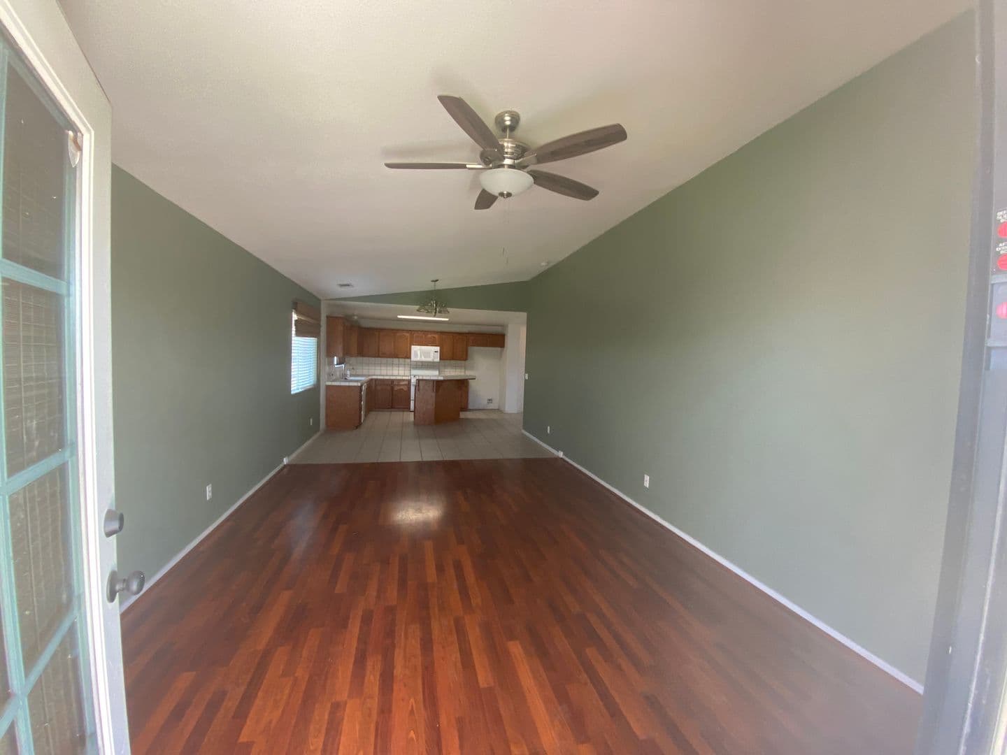 Hanford House: 1201 Hoover Way