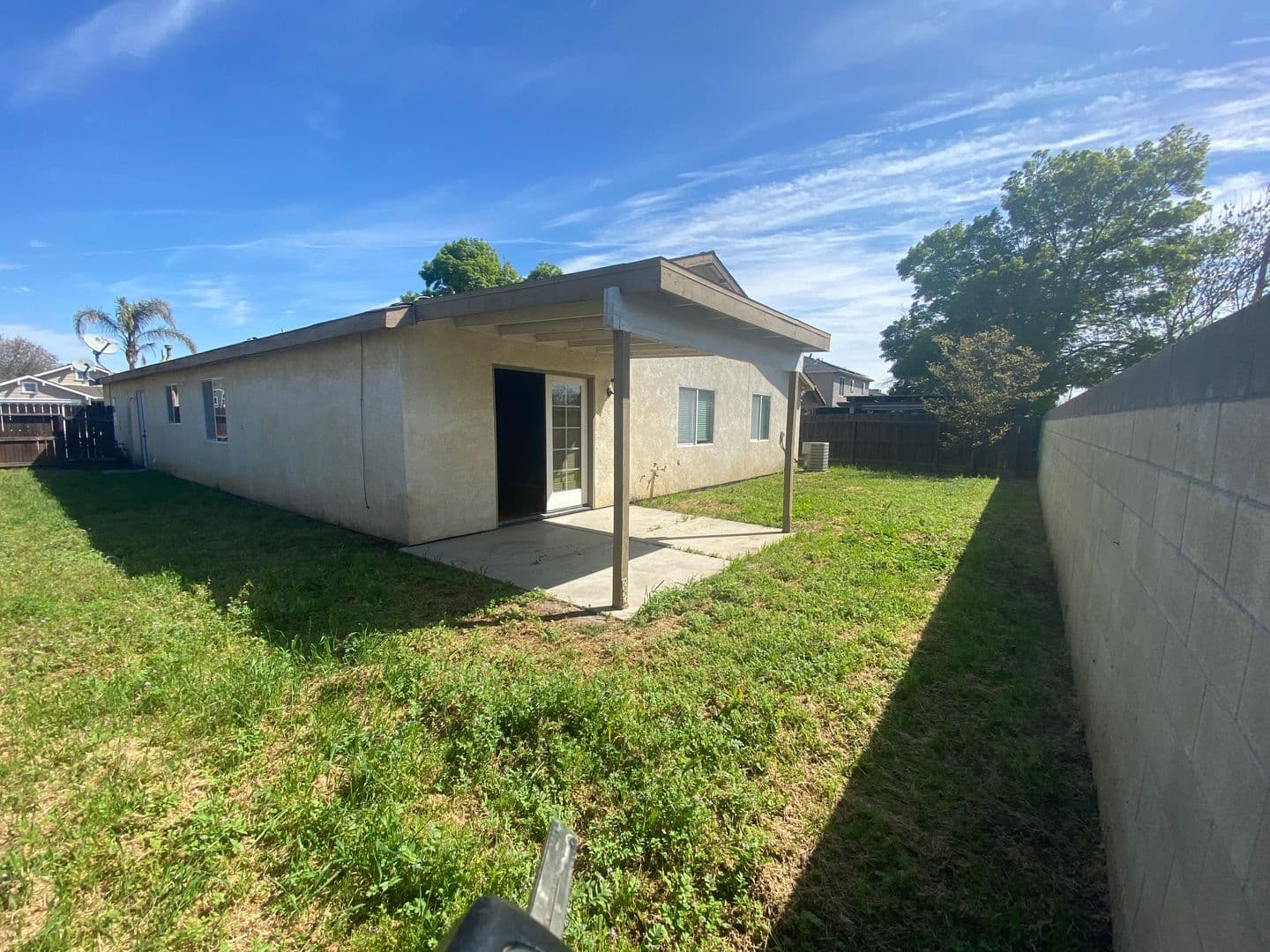 Hanford House: 1201 Hoover Way